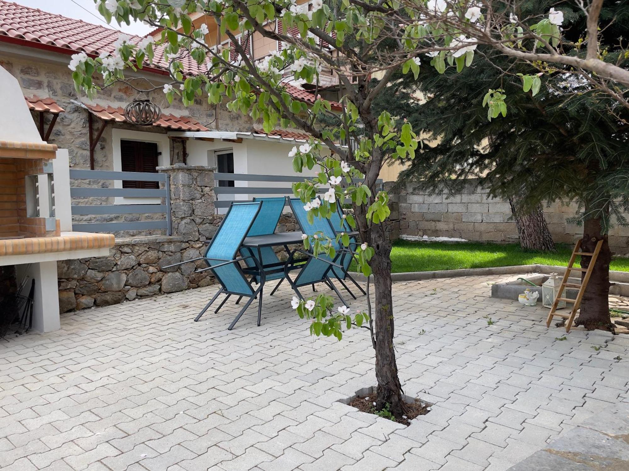 Апартаменты Alonaki House Амфиклия Экстерьер фото